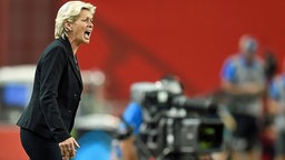 Bundestrainerin Silvia Neid ist unzufrieden. © dpa Foto: Carmen Jaspersen
