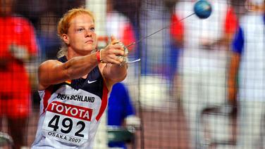 Betty Heidler bei der Leichtathletik-WM 2007 in Osaka © imago/Cordon Press/Miguelez Sports Foto: Miguelez Sports
