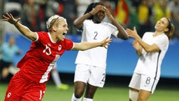 Die kanadische Fußballspielerin Sophie Schmidt im Spiel gegen Frankreich. © imago/Fotoarena 
