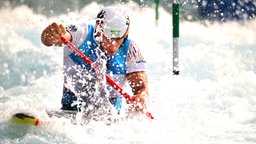 Der Deutsche Sideris Tasiadis beim Kanu-Slalom im Einer © dpa - Bildfunk Foto: Friso Gentsch
