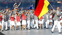Die deutsche Olympia-Mannschaft bei der Eröffnungsfeier 2008 in Peking © imago sportfotodienst Foto: imago sportfotodienst