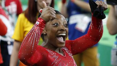 Simone Biles gewinnt beim Pferdsprung © dpa-Bildfunk Foto: Tatyana Zenkovich