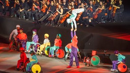 Tänzer während der Paralympics-Abschlussfeier in Rio © dpa - Bildfunk Foto: Jens Büttner