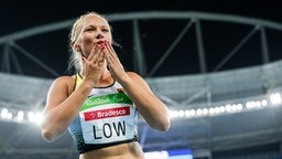 Die deutsche Sprinterin Vanessa Low jubelt. © imago/Beautiful Sports 