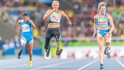 Die deutsche Sprinterin Vanessa Low (M.) © Oliver Kremer / DBS Foto: Oliver Kremer