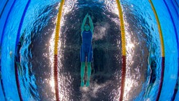 Die deutsche Schwimmerin Franziska Hentke © dpa - Bildfunk Foto: Patrick B. Kraemer