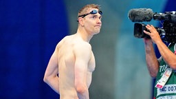 Der deutsche Schwimmer Henning Mühlleitner nach dem Finale der Männer über 400 Meter Freistil. © dpa-Bildfunk Foto: Michael Kappeler/dpa