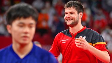 Der deutsche Tischtennis-Spieler Dimitrij Ovtcharov gewinnt Bronze im Einzel gegen Ju Lin aus Taiwan. © dpa-Bildfunk Foto: Marijan Murat/dpa