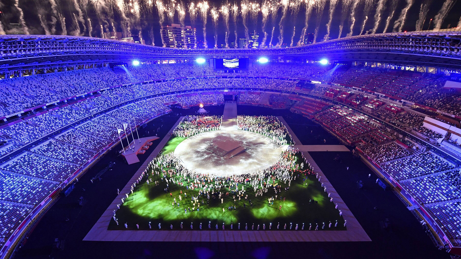 Olympische Spiele in Tokio beendet - Paris übernimmt Sportschau - sportschau.de/olympia