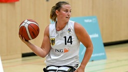Rollstuhlbasketballerin Lena Knippelmeyer