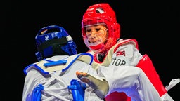 Die afghanische Para-Taekwondo-Kämpferin Zakia Khudadadi vor einem Kampf für das Refugee Olympic Team © picture alliance / NurPhoto | Ulrik Pedersen