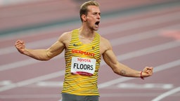 Johannes Floors aus Deutschland jubelt über Gold im 400 Meter Rennen bei den Paralympics © IMAGO / NurPhoto Foto: Ulrik Pedersen