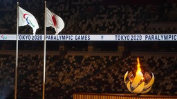 Das Paralympische Feuer ist entfacht © dpa-Bildfunk Foto: Marcus Brandt