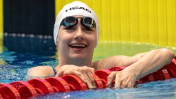 Para-Schwimmerin Mira Jeanne Maack